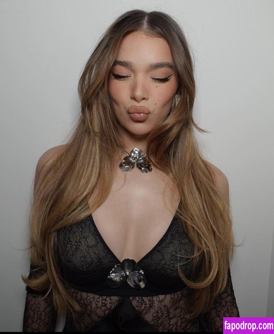 Hailee Steinfeld / haileesteinfeld / https: leak of nude photo #1330 from OnlyFans or Patreon