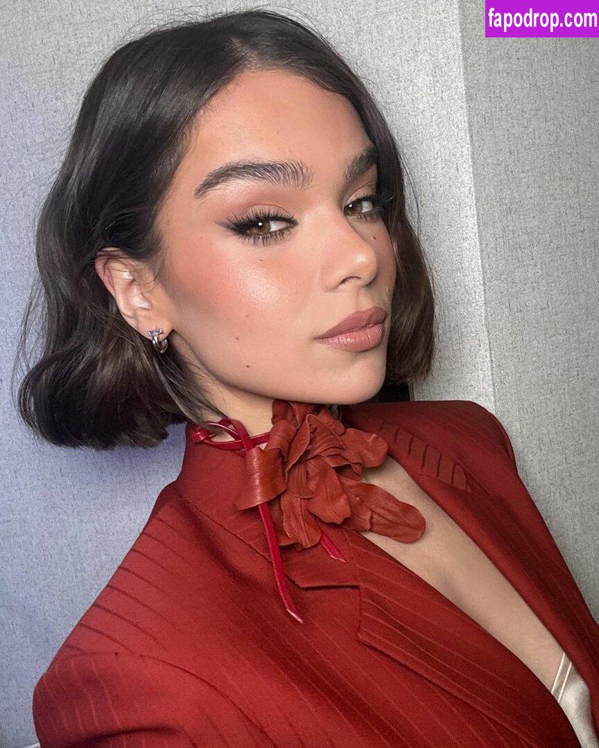 Hailee Steinfeld / haileesteinfeld / https: leak of nude photo #1825 from OnlyFans or Patreon