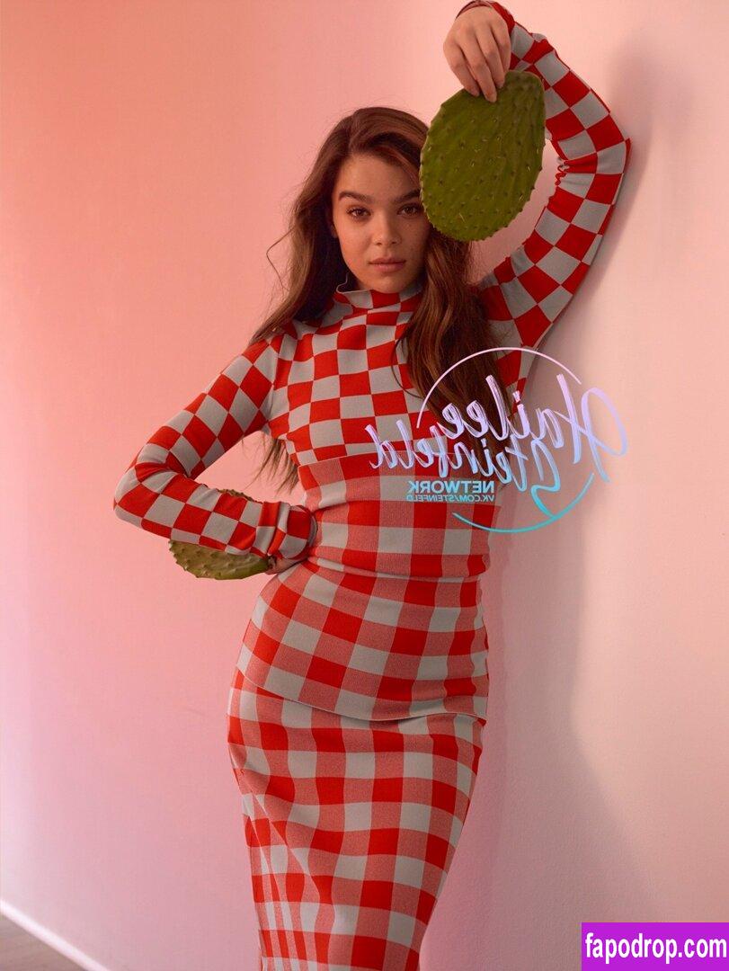 Hailee Steinfeld / haileesteinfeld / https: слитое обнаженное фото #1856 с Онлифанс или Патреон