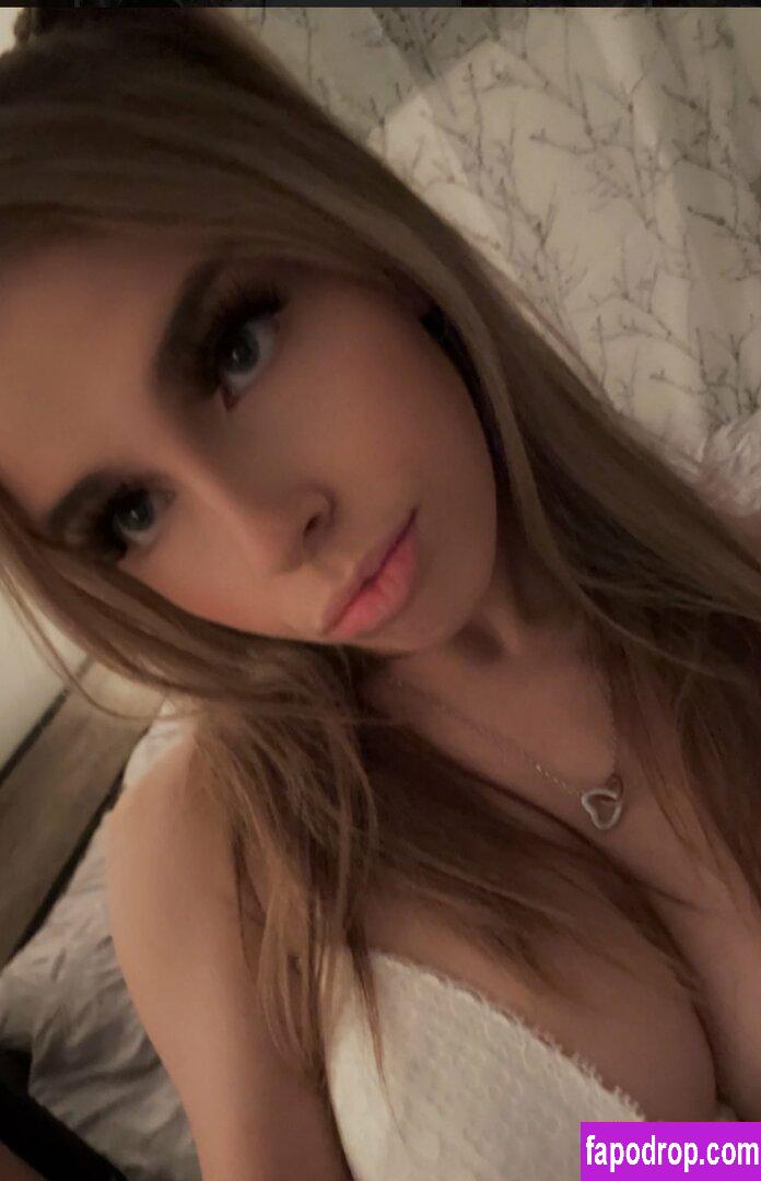 Hailey Phillips /  / haileychechik / haileyphilllips / maybeehailey leak of nude photo #0034 from OnlyFans or Patreon