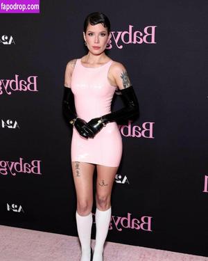 Halsey photo #0941