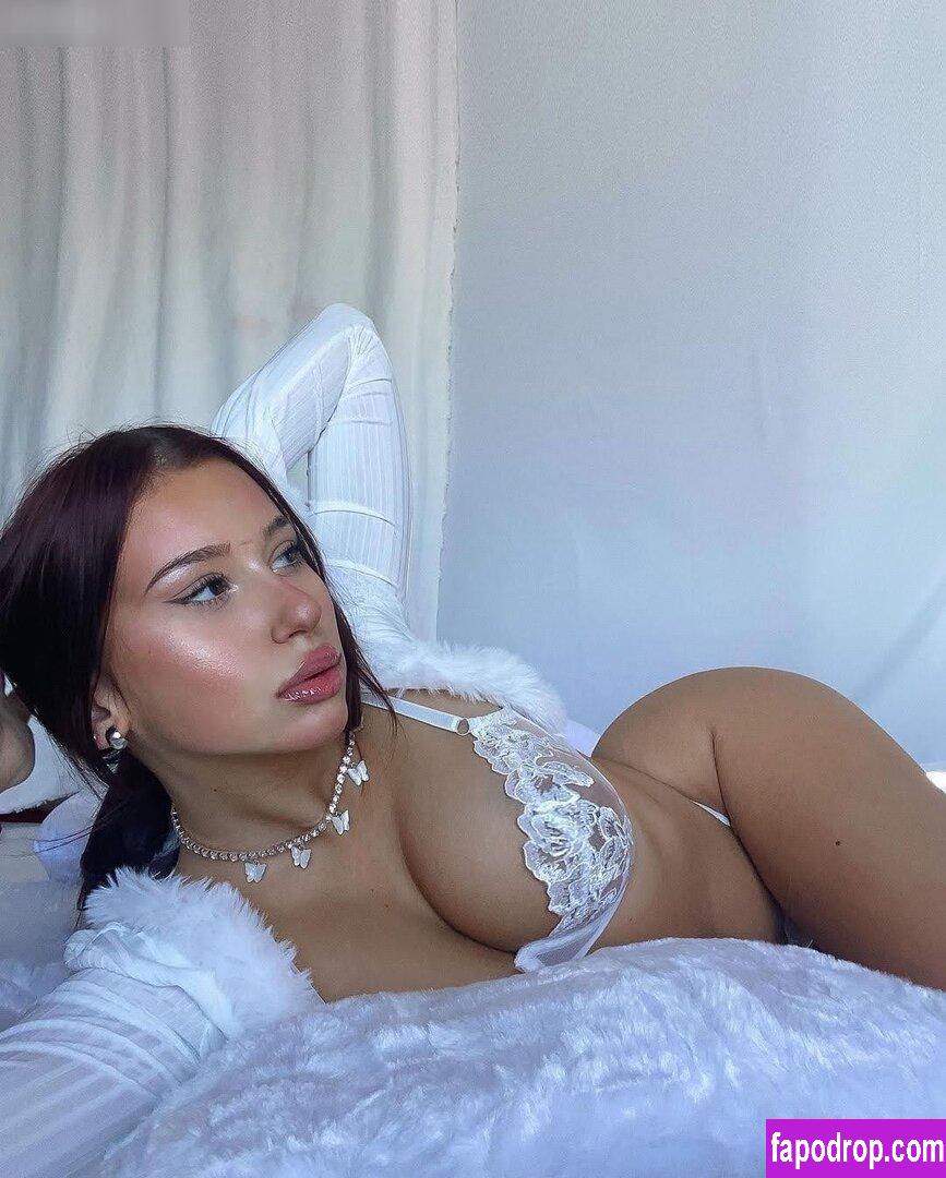 hannah_zoezi / hannahdenisee / zoezi_hannah leak of nude photo #0040 from OnlyFans or Patreon