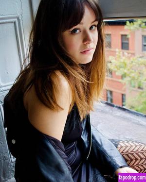 Hayley Orrantia photo #0059