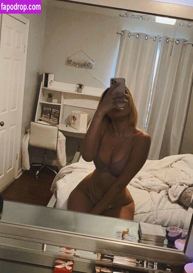 highkeymami / Highmamii / highkey.mami leak of nude photo #0006 from OnlyFans or Patreon