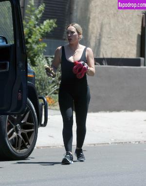 Hilary Duff leak #0933