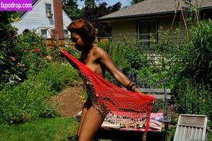 HippieGoddess photo #0046