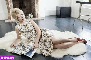 Holly Willoughby слив #0202