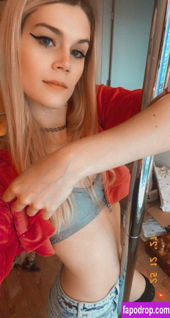 Holographicmuse / Evie doll leak of nude photo #0004 from OnlyFans or Patreon