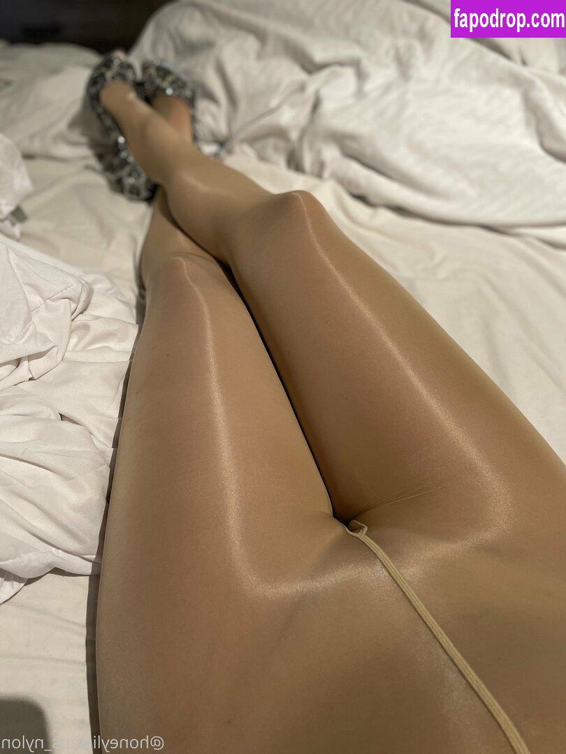 honeylicious_nylon / honeylicious.nylons leak of nude photo #0062 from OnlyFans or Patreon