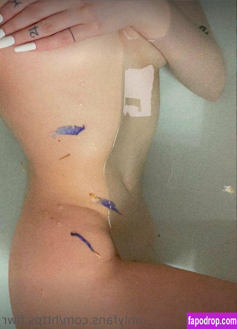 https.flwr / flwrshop / httpsflwr / urstupidfaye / urstupidjupiter leak of nude photo #0027 from OnlyFans or Patreon