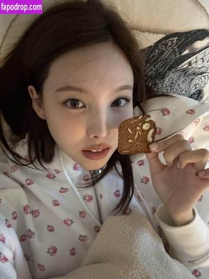 I’m Nayeon photo #0004