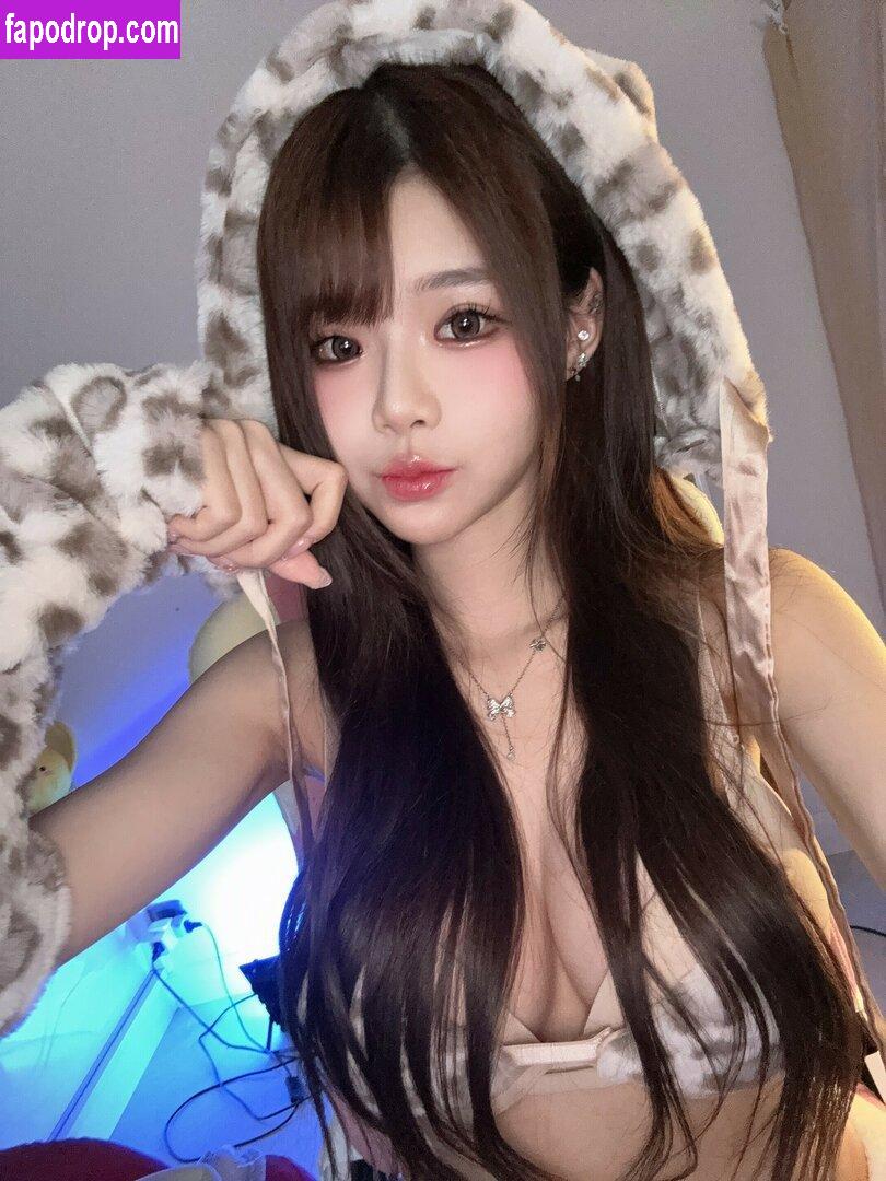 irissiri129 / irisyiyi_ / 艾怡 leak of nude photo #0124 from OnlyFans or Patreon