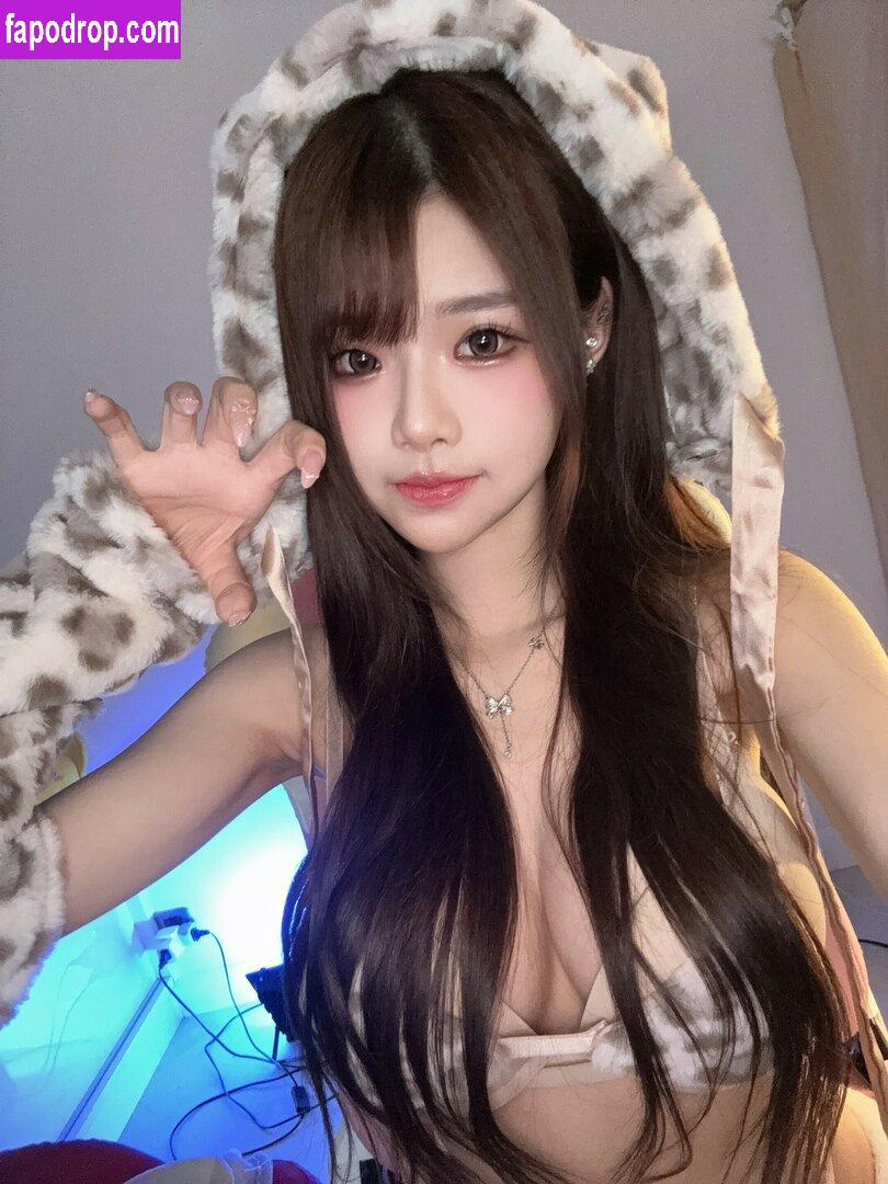 irissiri129 / irisyiyi_ / 艾怡 leak of nude photo #0125 from OnlyFans or Patreon