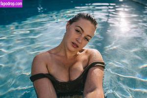 Iskra Lawrence слив #0439