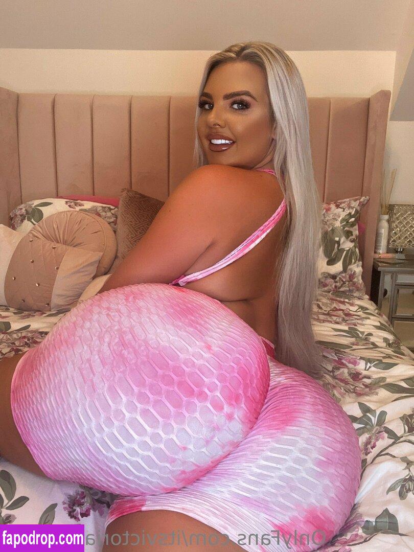 itsvictoriasinclairx / victoriasinclair_xox leak of nude photo #0059 from OnlyFans or Patreon
