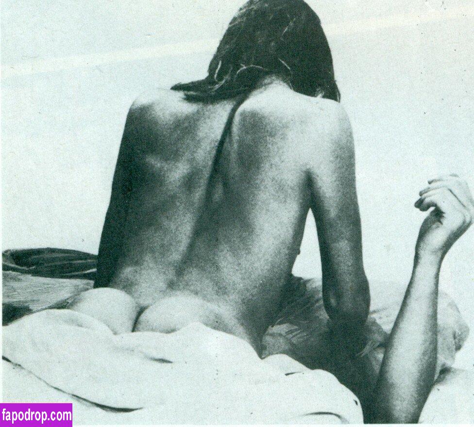 Jane Birkin /  слитое обнаженное фото #0025 с Онлифанс или Патреон