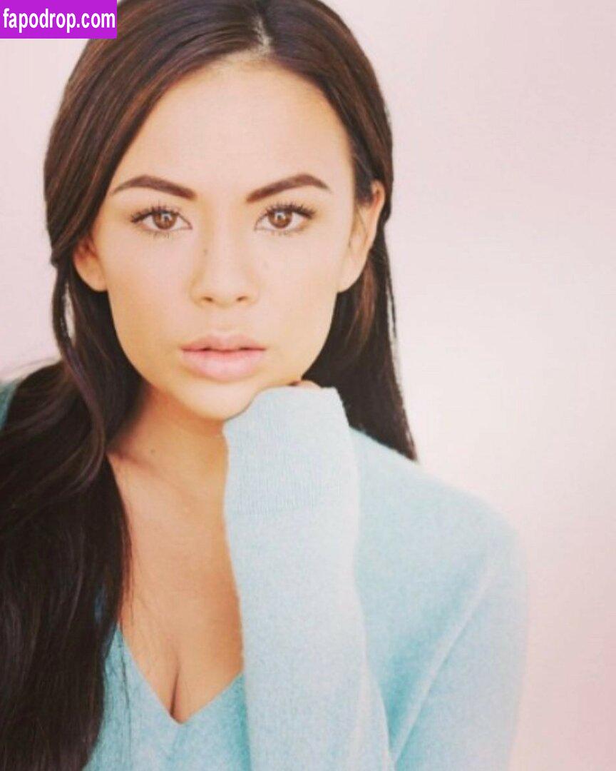 Janel Parrish /  слитое обнаженное фото #0098 с Онлифанс или Патреон