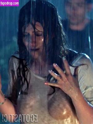Jennifer Love Hewitt leak #0220