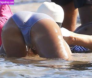 Jessica Alba leak #0012