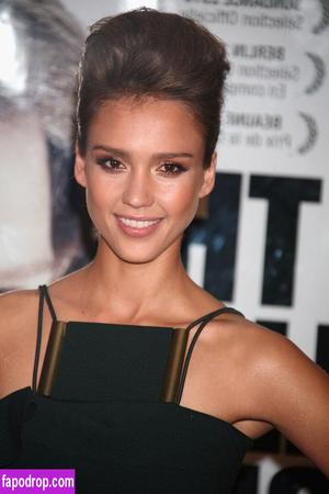 Jessica Alba слив #1006