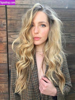 Jessica Rothe photo #0008