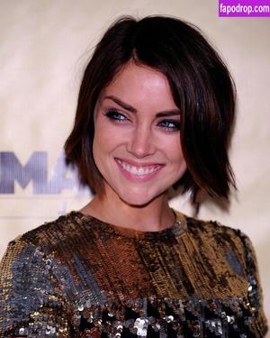 Jessica Stroup photo #0002