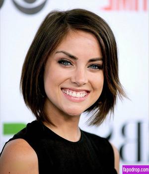 Jessica Stroup фото #0007