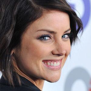 Jessica Stroup photo #0026