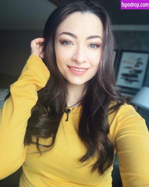 Jodelle Ferland фото #0010