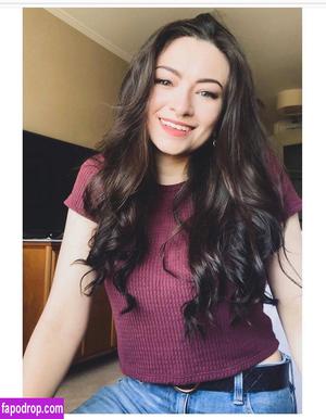 Jodelle Ferland фото #0013