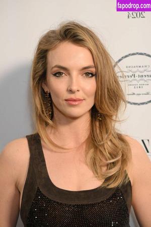 Jodie Comer фото #0303