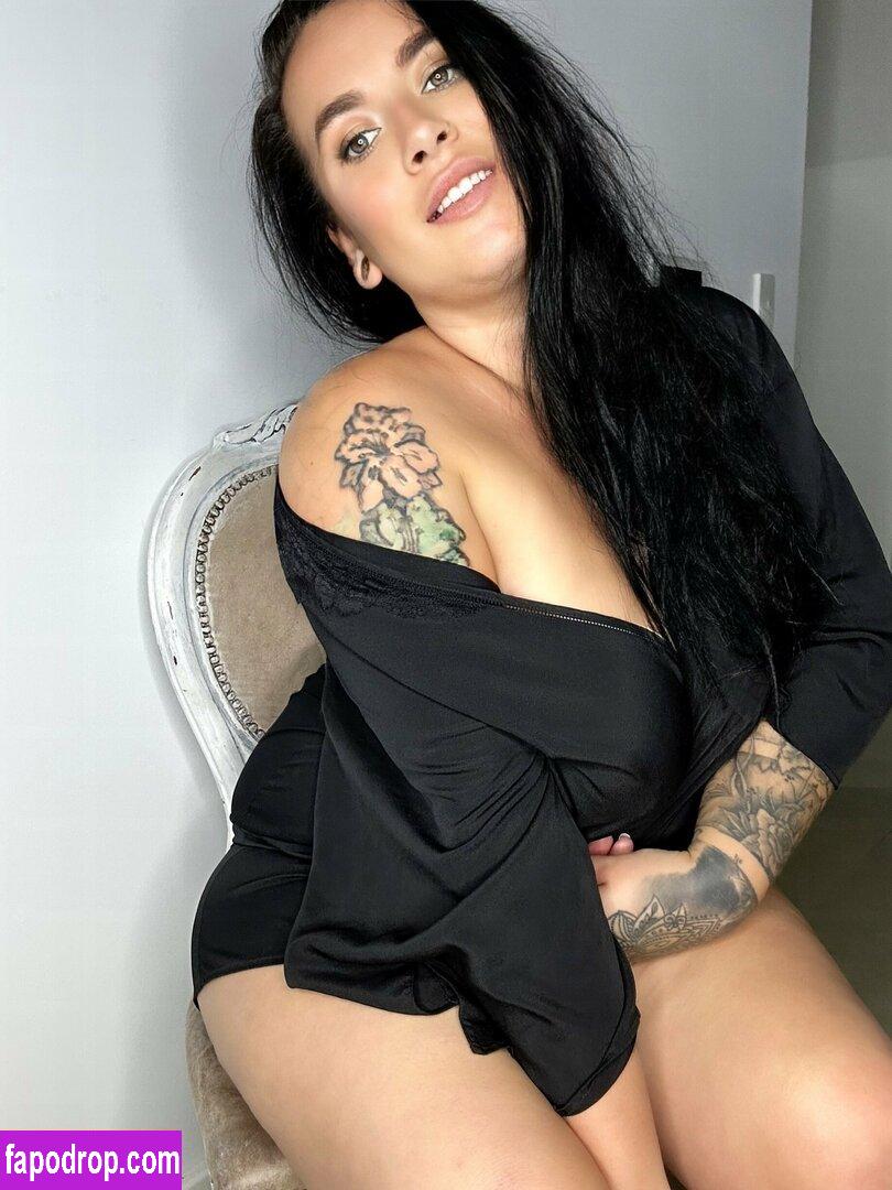 justyouraveragemum_x / oitslicious leak of nude photo #0210 from OnlyFans or Patreon