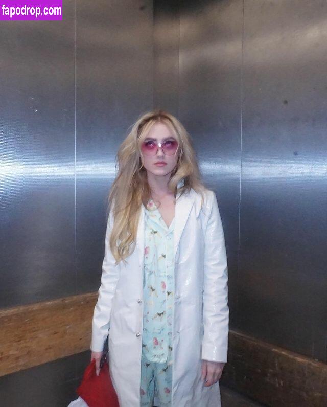 Kathryn Newton / kathrynnewton leak of nude photo #0068 from OnlyFans or Patreon