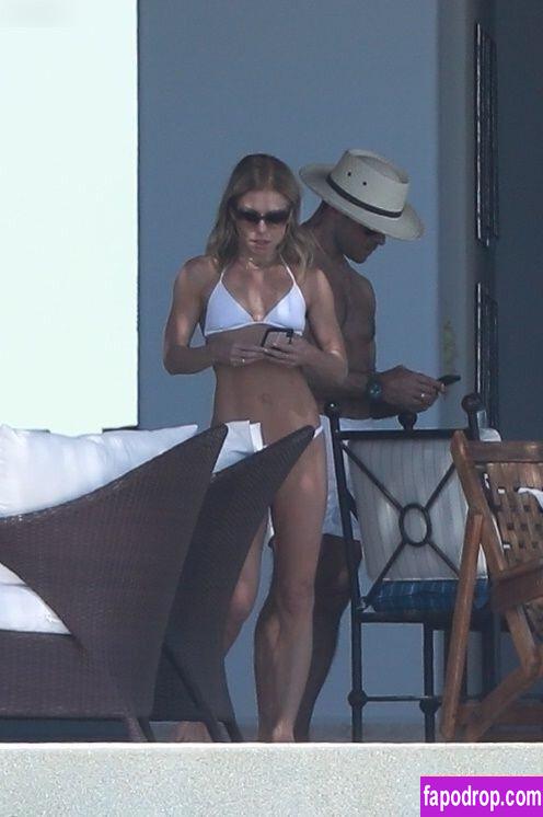 Kelly Ripa / kellyripa leak of nude photo #0040 from OnlyFans or Patreon