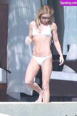 Kelly Ripa photo #0045