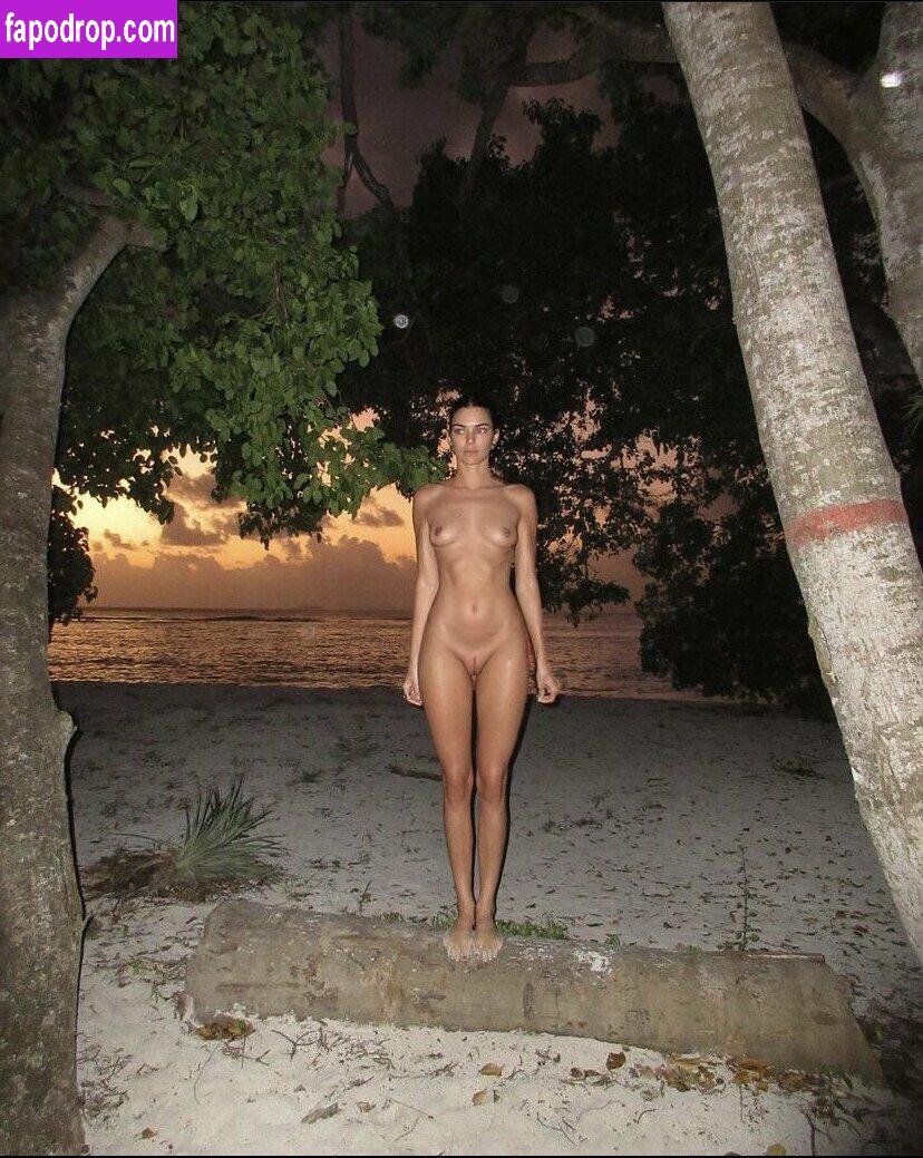 Kendall Jenner Ai Porn / kendalljenner слитое обнаженное фото #0040 с Онлифанс или Патреон