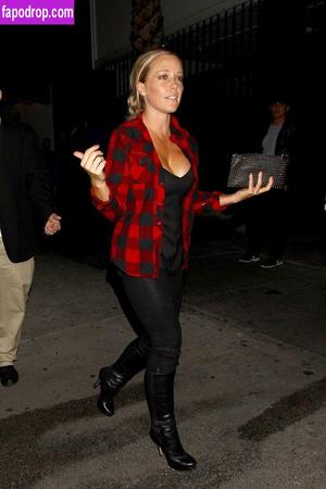 Kendra Wilkinson photo #0133