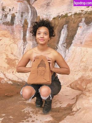 Kiersey Clemons photo #0010