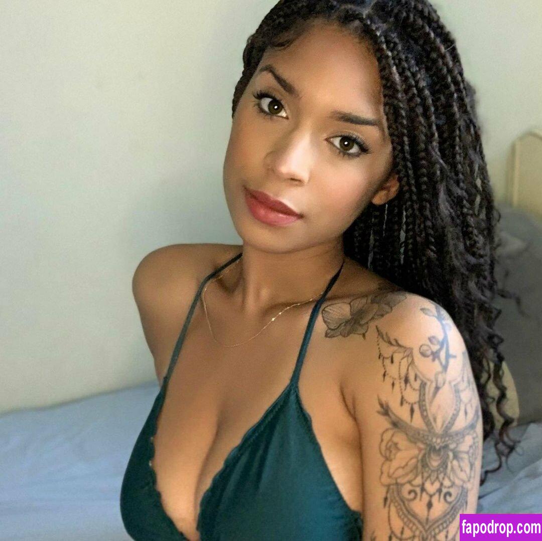 Kimberly Solomon / kmsola leak of nude photo #0011 from OnlyFans or Patreon