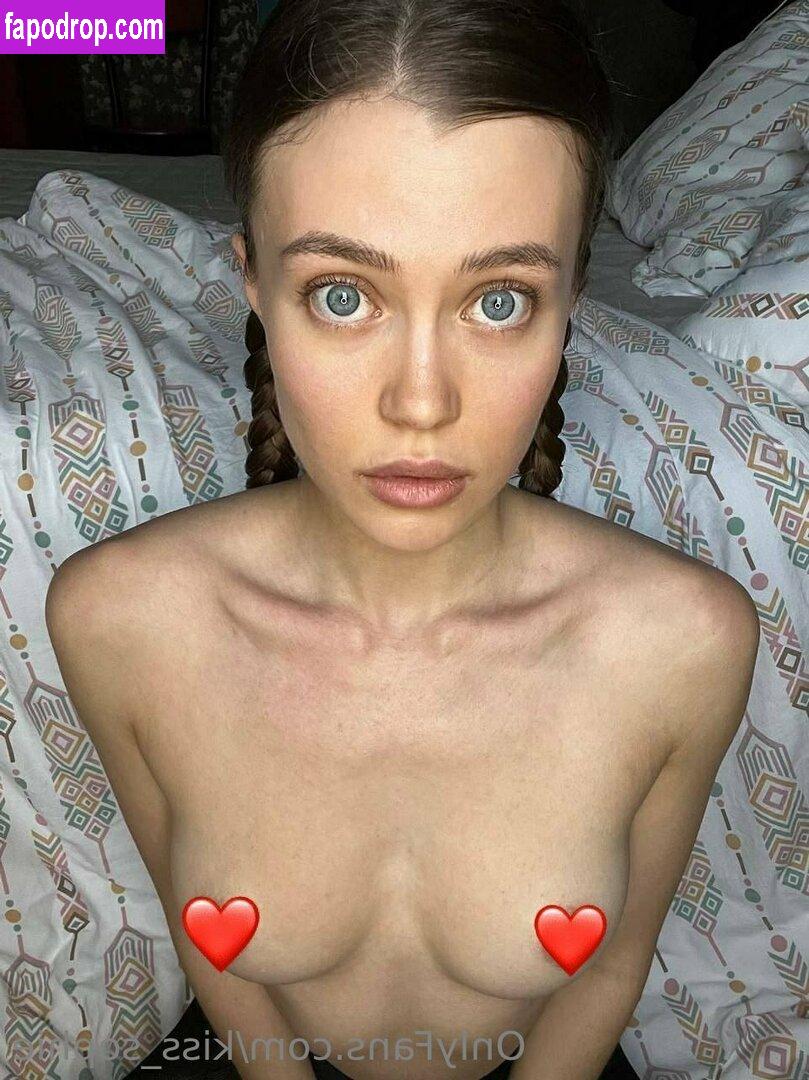 kiss_sophie / sophie_the_model leak of nude photo #0009 from OnlyFans or Patreon