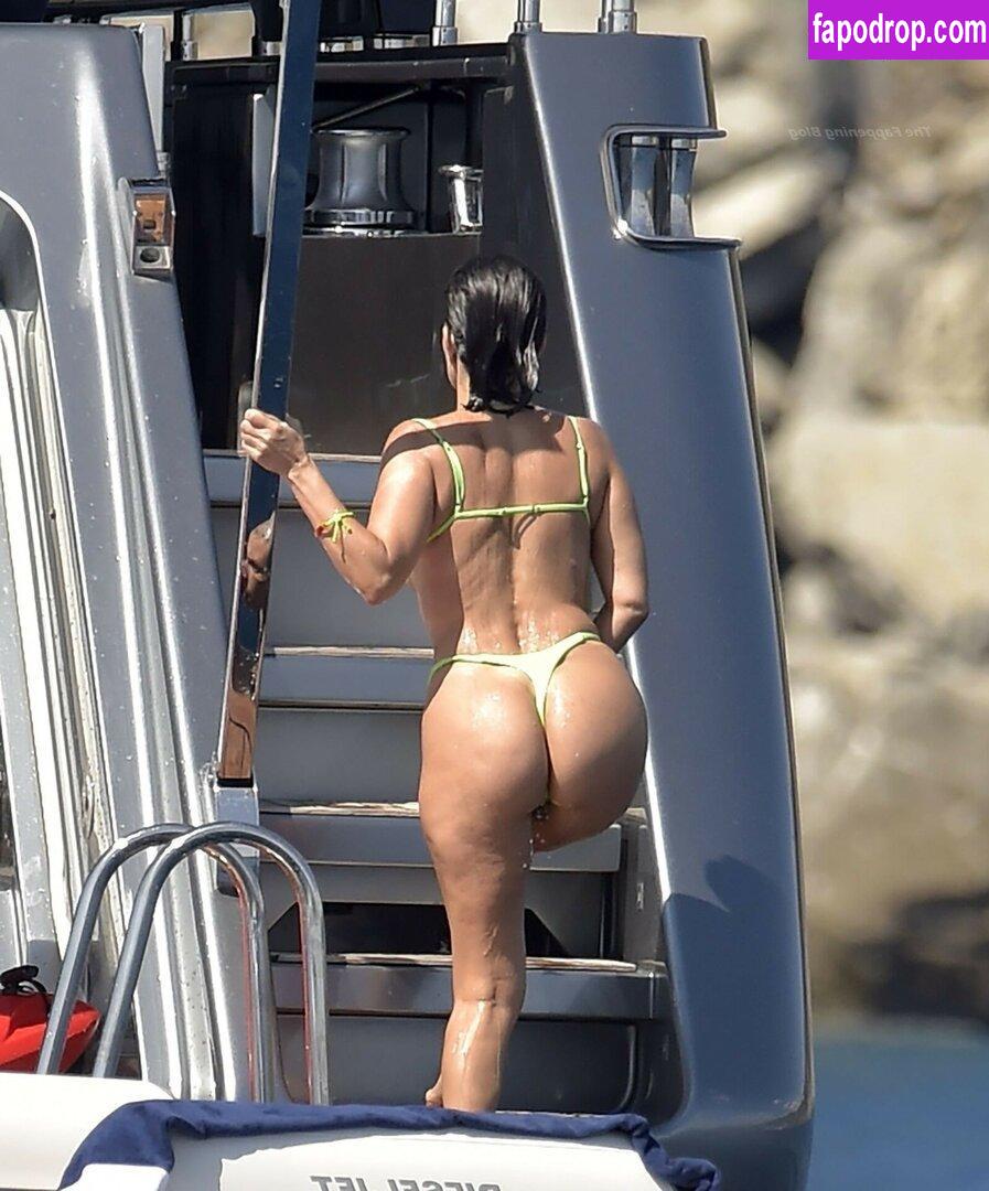 Kourtney Kardashian / kourtneykardash leak of nude photo #0036 from OnlyFans or Patreon