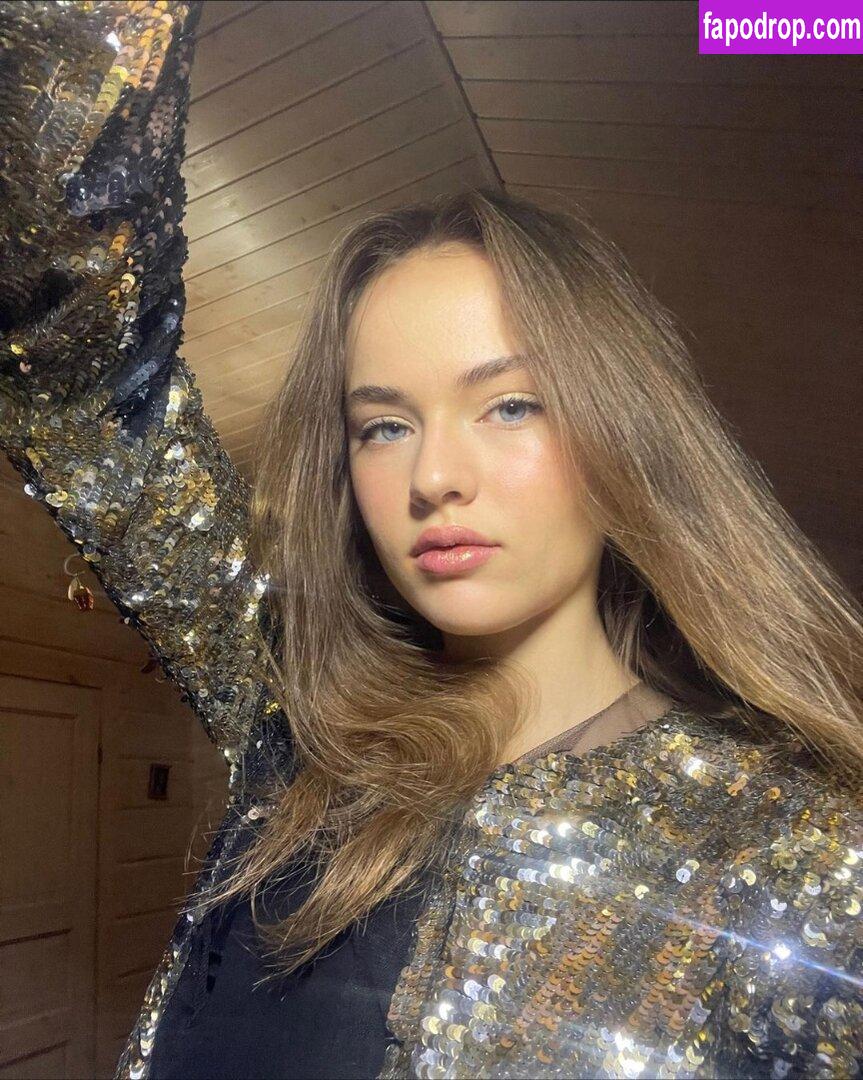 Kristina Pimenova / karinapimenova2 / kristinapimenova слитое обнаженное фото #0019 с Онлифанс или Патреон