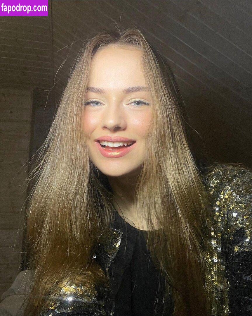 Kristina Pimenova / karinapimenova2 / kristinapimenova слитое обнаженное фото #0020 с Онлифанс или Патреон