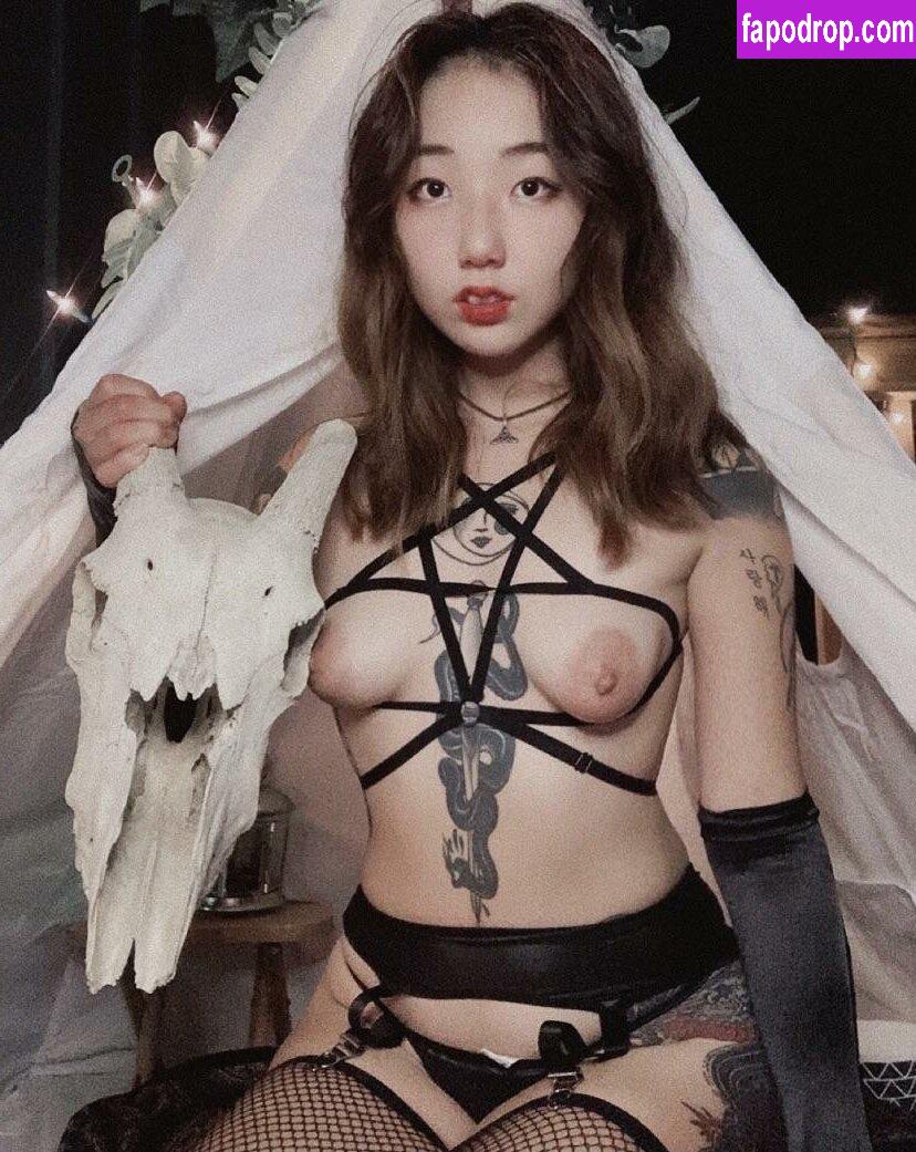 Kumihowitch / kumiho.witch leak of nude photo #0001 from OnlyFans or Patreon