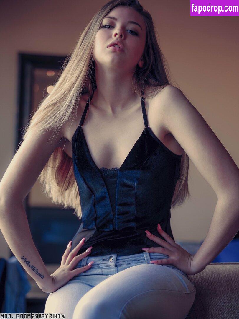 Lana Lea / lanalea.thisyearsmodel слитое обнаженное фото #0081 с Онлифанс или Патреон