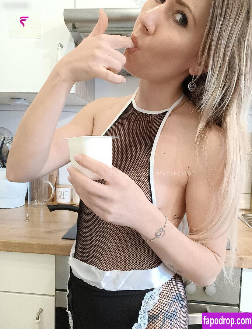 landmaedel_sylvi /  leak of nude photo #0038 from OnlyFans or Patreon