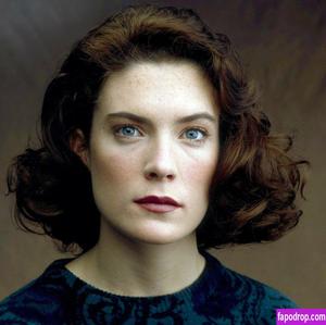 Lara Flynn Boyle photo #0012