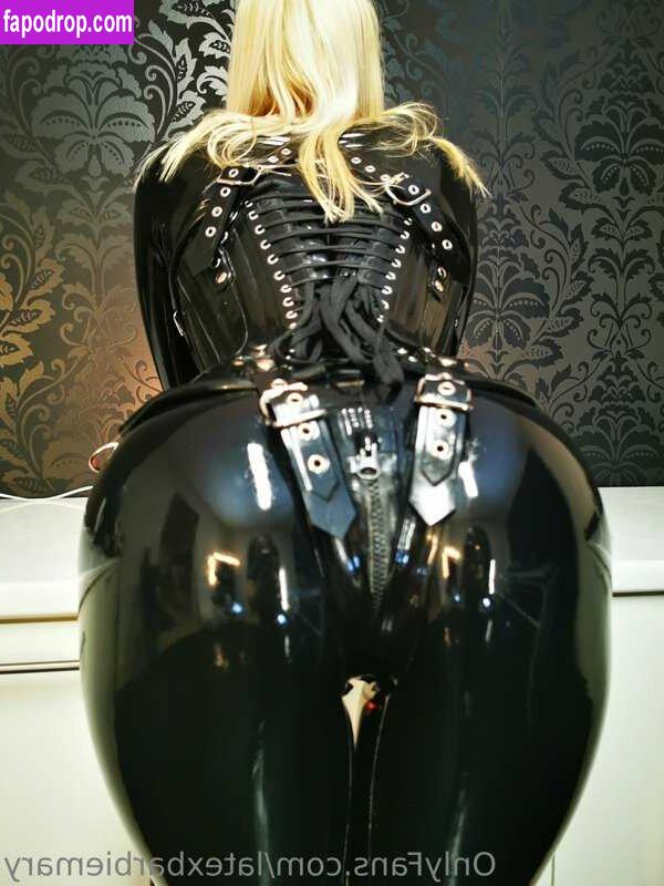 Latexbarbie Mary / https: / latexbarbiemary leak of nude photo #0010 from OnlyFans or Patreon