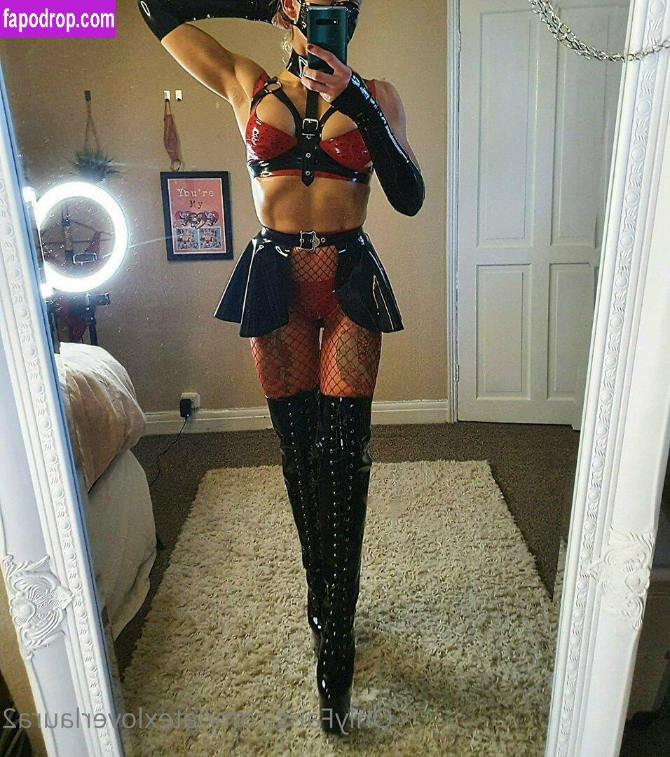 latexloverlaura2 / latex_fitness leak of nude photo #0011 from OnlyFans or Patreon