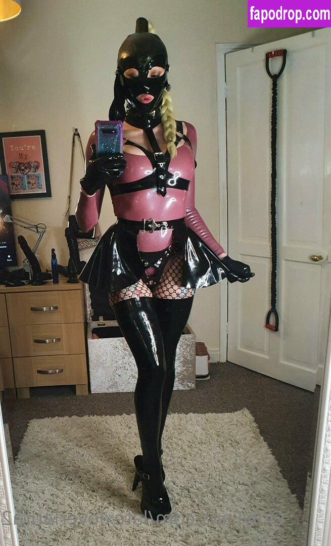 latexloverlaura2 / latex_fitness leak of nude photo #0026 from OnlyFans or Patreon